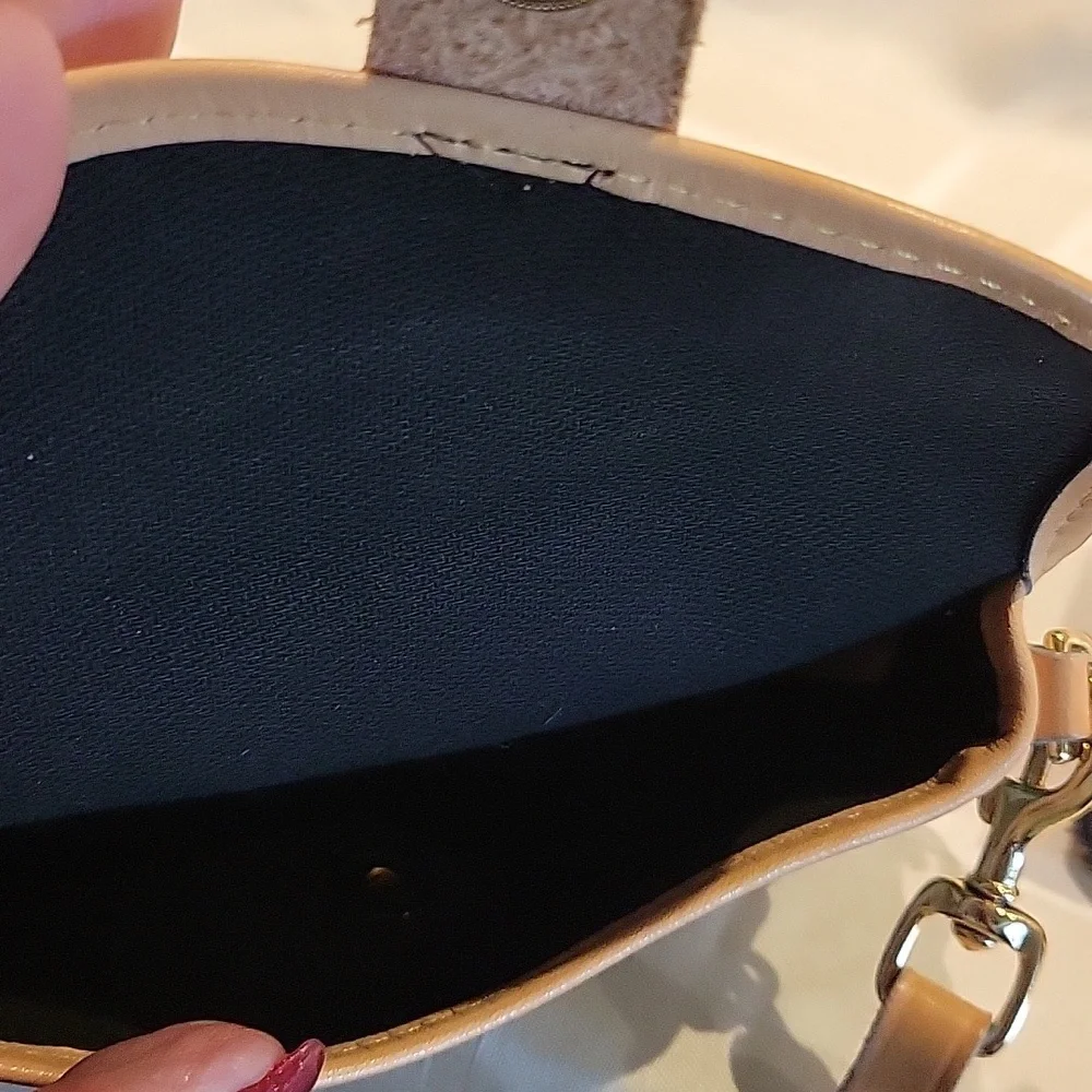 Dooney & Bourke wallet and mini bag - Picture 6 of 6